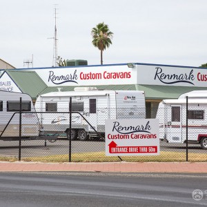 Renmark Custom Caravans Signage