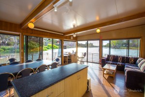 Shane-Strudwick-Images-Houseboats-26 