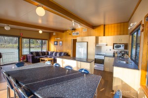 Shane-Strudwick-Images-Houseboats-27 