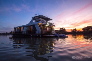 Shane-Strudwick-Images-Houseboats-31 