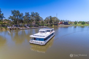 Shane-Strudwick-Images-Houseboats-34