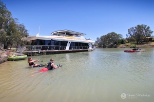 Shane-Strudwick-Images-Houseboats-4