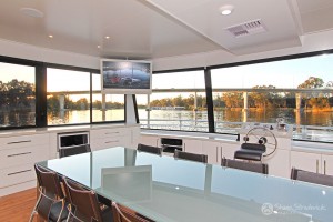 Shane-Strudwick-Images-Houseboats-6