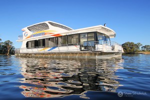 Shane-Strudwick-Images-Houseboats-8